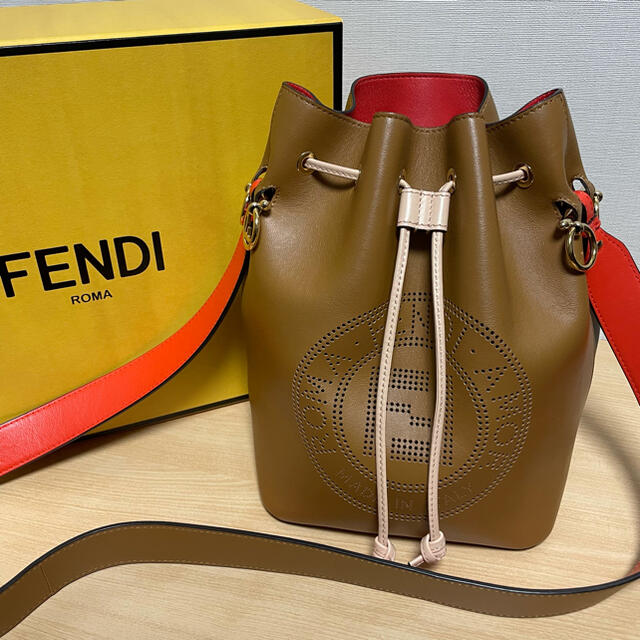 FENDI フェンディハンドバッグ