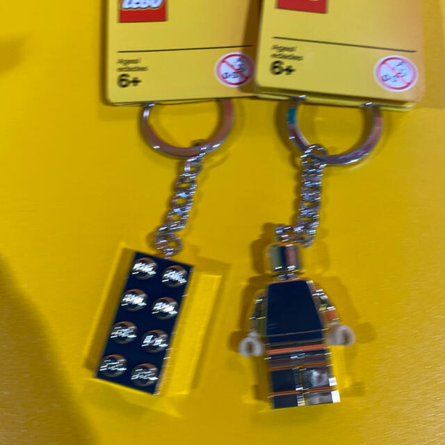 Lego(レゴ)のレゴ Lego キーチェーン ゴールド キッズ/ベビー/マタニティのおもちゃ(積み木/ブロック)の商品写真