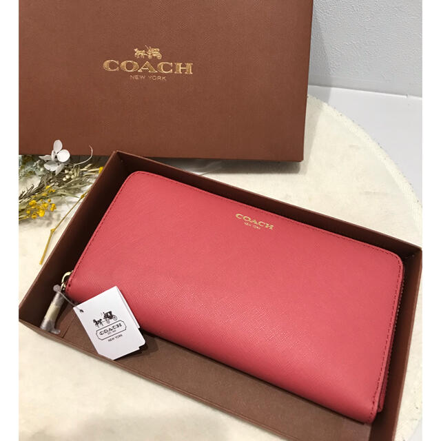 長財布　レディース　coach