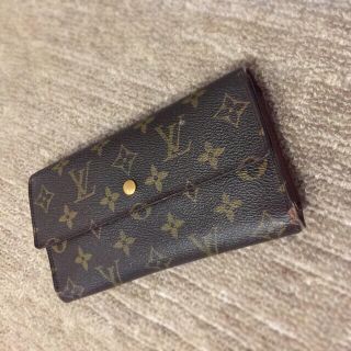 ルイヴィトン(LOUIS VUITTON)の質屋購入  確実正規品  LOUISVUITTON  長財布 シリアルあり(財布)