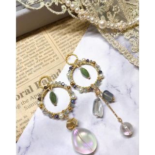 ハンドメイド  ピアス　イヤリング　チャーム　(ピアス)