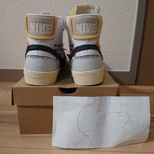 OFF-WHITE(オフホワイト)のTHE 10 NIKE OFF WHITE BLAZER MID US10.5 メンズの靴/シューズ(スニーカー)の商品写真