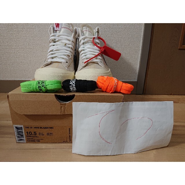 OFF-WHITE(オフホワイト)のTHE 10 NIKE OFF WHITE BLAZER MID US10.5 メンズの靴/シューズ(スニーカー)の商品写真