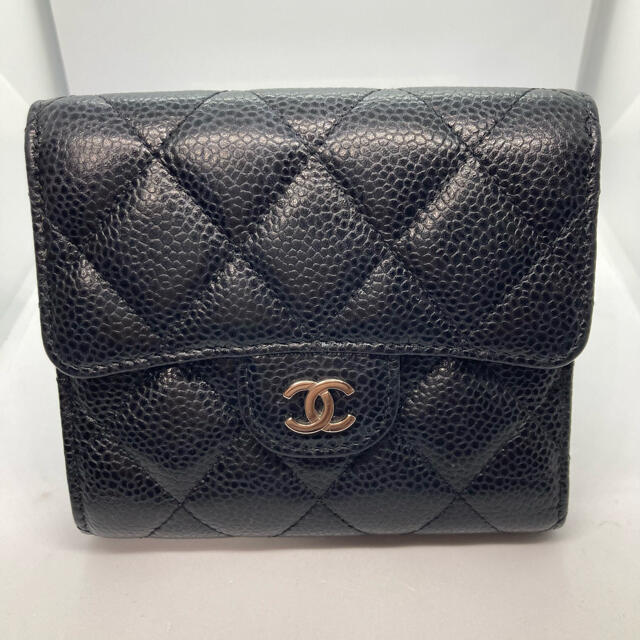 CHANEL(シャネル)のCHANEL シャネル キャビアスキン マトラッセ 三つ折財布 レディースのファッション小物(財布)の商品写真