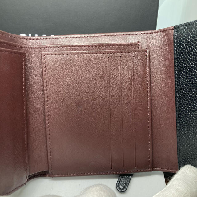 CHANEL(シャネル)のCHANEL シャネル キャビアスキン マトラッセ 三つ折財布 レディースのファッション小物(財布)の商品写真