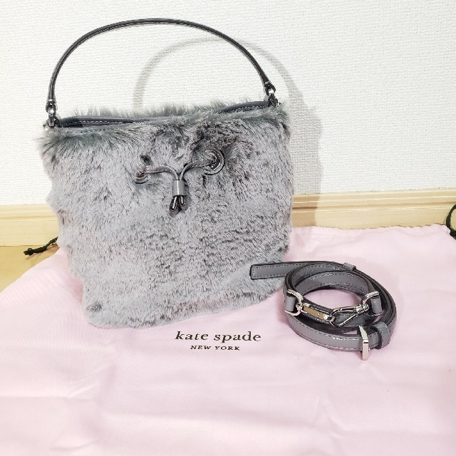 kate spade new york(ケイトスペードニューヨーク)の美品 kate spade フェイクファー 2wayショルダーバッグ レディースのバッグ(ショルダーバッグ)の商品写真