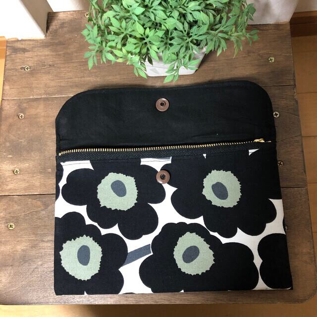 marimekko(マリメッコ)のマルチポーチ&小銭カード入れ　ハンドメイド　  ポーチ　ウニッコ　マリメッコ  ハンドメイドのファッション小物(ポーチ)の商品写真