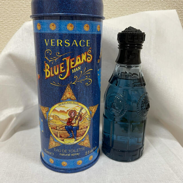 VERSACE(ヴェルサーチ)のヴェルサーチ ブルージーンズ オーデトワレ コスメ/美容の香水(香水(男性用))の商品写真