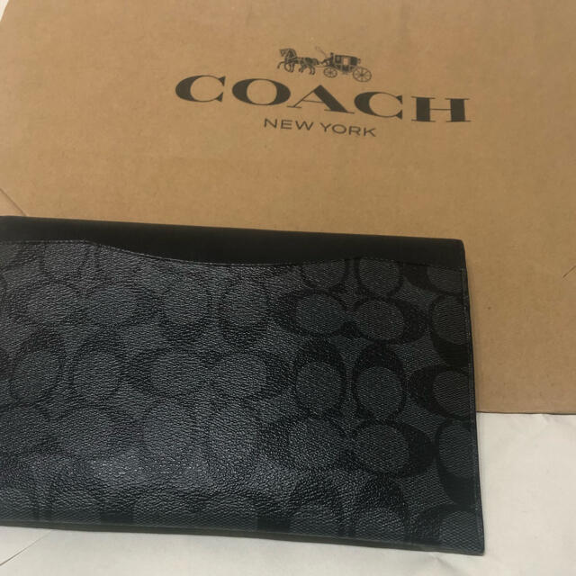 COACH(コーチ)のcoach ミニタブレットスリーブケース スマホ/家電/カメラのスマホアクセサリー(iPadケース)の商品写真