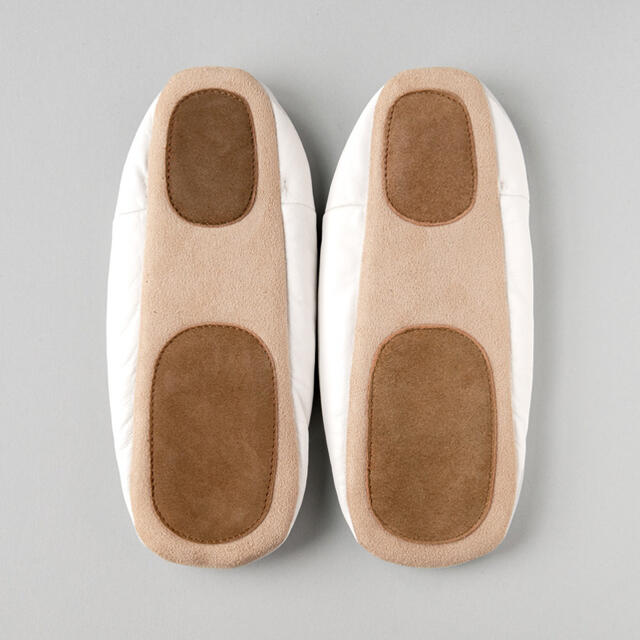 ヒグチユウコ ルームシューズ | bombaytools.com