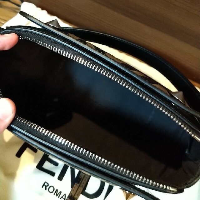 FENDI(フェンディ)のフェンディ　FENDI バイザウェイ　ミニ　黒　BY THE WAY MINI レディースのバッグ(ショルダーバッグ)の商品写真