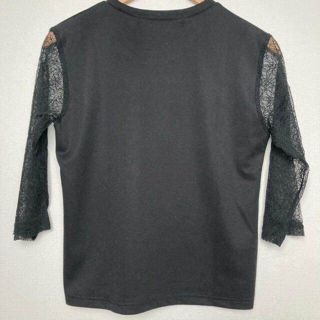 新品未使用　レース袖　トップス　黒 レディースのトップス(Tシャツ(長袖/七分))の商品写真