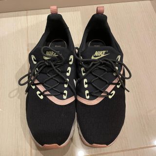 ナイキ(NIKE)のNIKEスニーカー24.5(スニーカー)