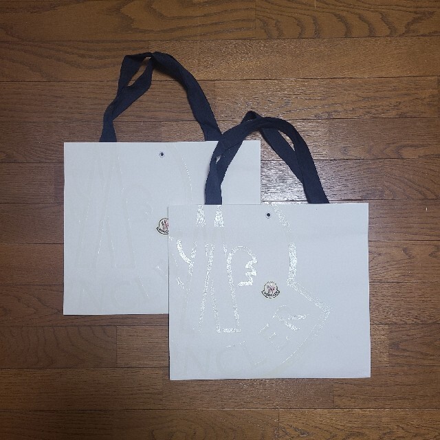MONCLER(モンクレール)のMONCLER 紙袋 ショップバック レディースのバッグ(ショップ袋)の商品写真