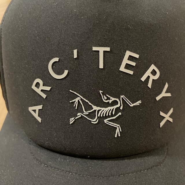 ARC'TERYX(アークテリクス)の最終値下げ‼️ARCTERYX(アークテリクス) カーブドトラッカーキャップ メンズの帽子(キャップ)の商品写真