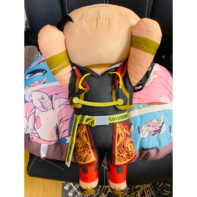 Disney(ディズニー)の【ゆー様専用】ツイステ　ジャミル　メガジャンボ寝そべりぬいぐるみ エンタメ/ホビーのおもちゃ/ぬいぐるみ(キャラクターグッズ)の商品写真