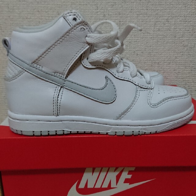 NIKE(ナイキ)のNIKE DUNK HIGH SP(PS)  18cm キッズ/ベビー/マタニティのキッズ靴/シューズ(15cm~)(スニーカー)の商品写真