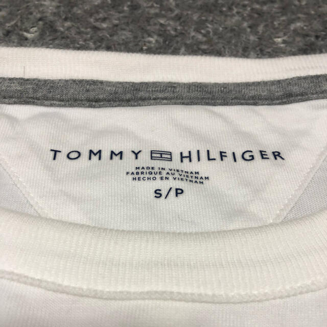 TOMMY HILFIGER(トミーヒルフィガー)のTOMMY HILFIGER ロンＴ レディースのトップス(Tシャツ(長袖/七分))の商品写真