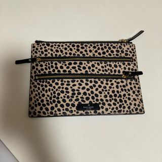 ケイトスペードニューヨーク(kate spade new york)のケイトスペード　ポーチ　ヒョウ柄(ポーチ)