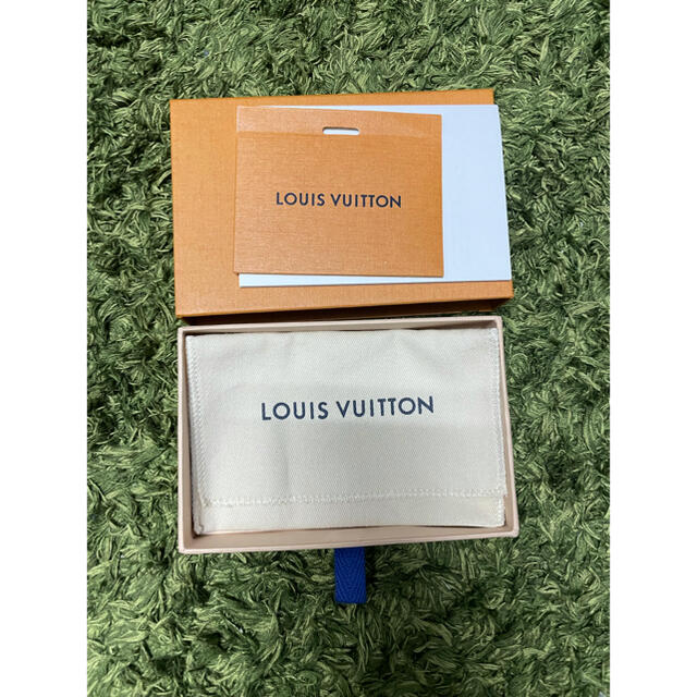 LOUIS VUITTON(ルイヴィトン)のLOUIS VUITTON ルイヴィトン　エピ　キーケース レディースのファッション小物(キーケース)の商品写真