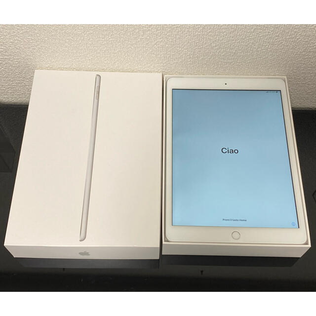 iPad 第7世代 32GB Wi-Fi＋セルラー モデル シルバータブレット