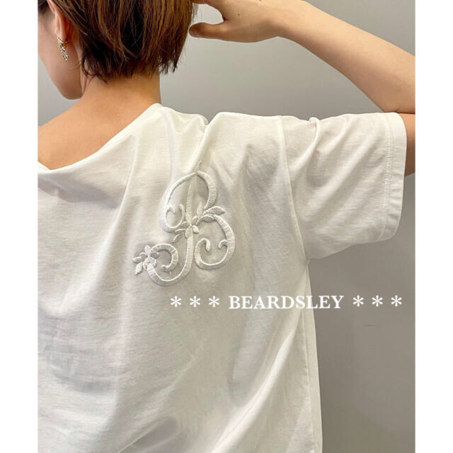 今季 新品 17600円 BEARDSLEY ビアズリー イニシャル刺繍Tシャツ