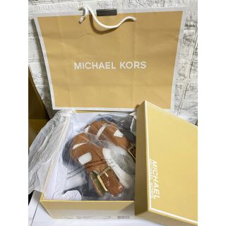 マイケルコース(Michael Kors)のマイケルコース 新品 リアル レザー サンダル(サンダル)