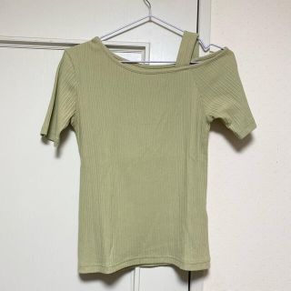 ジーユー(GU)のTシャツ カットソー トップス(Tシャツ(半袖/袖なし))