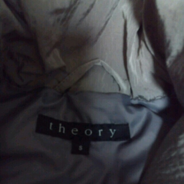 theory(セオリー)のセオリー ダウンベスト 美品 レディースのジャケット/アウター(ダウンベスト)の商品写真