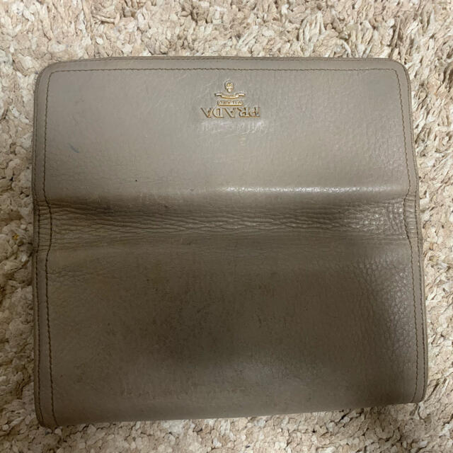 PRADA 長財布