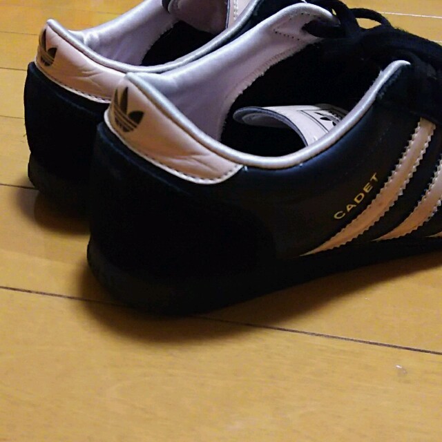 adidas(アディダス)のadidas CADET 黒×ピンク 22.5 レディースの靴/シューズ(スニーカー)の商品写真