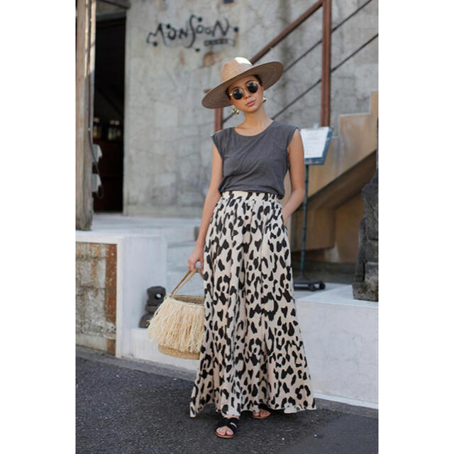 room306 CONTEMPORARY(ルームサンマルロクコンテンポラリー)の【とも様専用】Animal Pattern Maxi Skirt レディースのスカート(ロングスカート)の商品写真