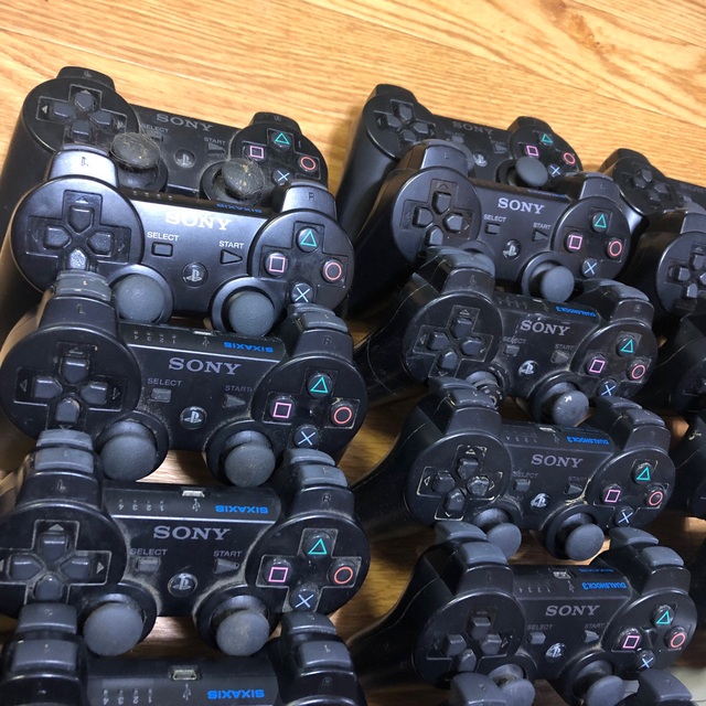 PlayStation3(プレイステーション3)のPS3 DUALSHOCK3 SIXAXIS 純正コントローラー　ジャンク エンタメ/ホビーのゲームソフト/ゲーム機本体(家庭用ゲーム機本体)の商品写真