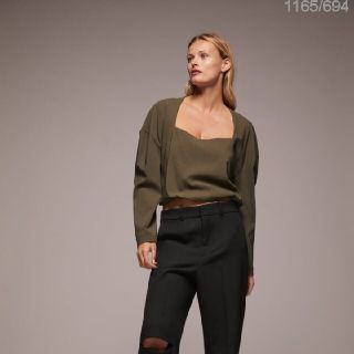 ザラ(ZARA)の最後の値下げ【ZARA】ザラ　スウィートハートネックトップス(シャツ/ブラウス(長袖/七分))