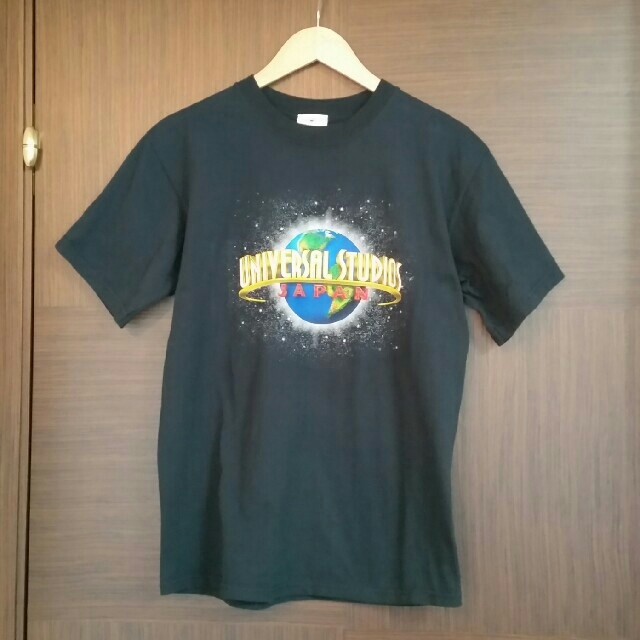 USJ(ユニバーサルスタジオジャパン)のUSJ Tシャツ　紺　M　未使用 メンズのトップス(Tシャツ/カットソー(半袖/袖なし))の商品写真