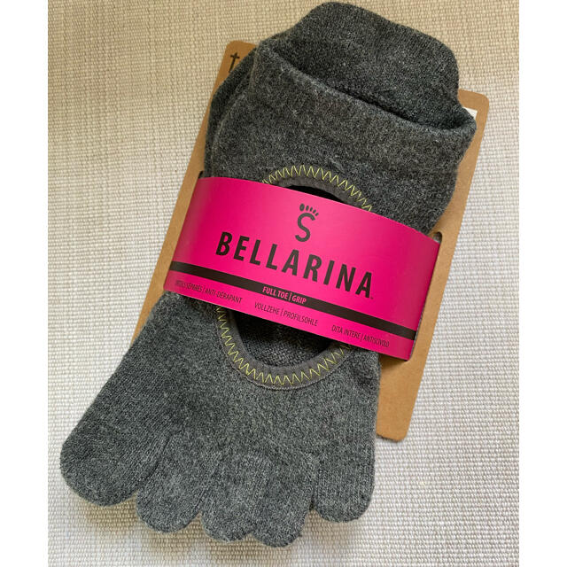 ⭐︎toesox BELLARINA サイズS  ヨガ　5本指　ソックス美品です スポーツ/アウトドアのトレーニング/エクササイズ(ヨガ)の商品写真