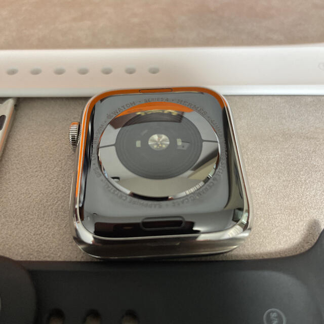 Hermes(エルメス)のApple Watch 44mm series4 HERMES メンズの時計(腕時計(デジタル))の商品写真