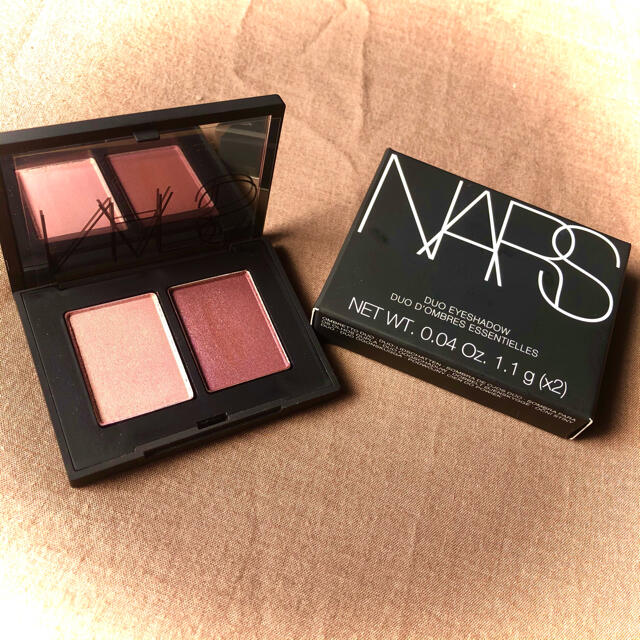 NARS(ナーズ)のNARSデュオアイシャドー #3915 ローズゴールド／ゴールデンブラックベリー コスメ/美容のベースメイク/化粧品(アイシャドウ)の商品写真