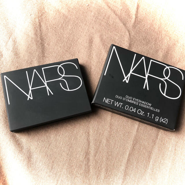 NARS(ナーズ)のNARSデュオアイシャドー #3915 ローズゴールド／ゴールデンブラックベリー コスメ/美容のベースメイク/化粧品(アイシャドウ)の商品写真