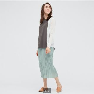 ユニクロ(UNIQLO)のユニクロ シフォンプリーツナロースカート Lサイズ 新品(ひざ丈スカート)