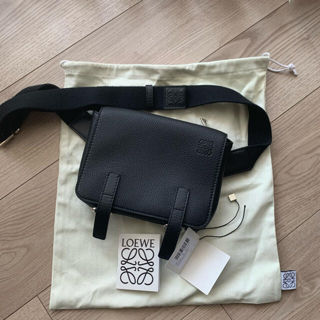 美品　ロエベ LOEWE