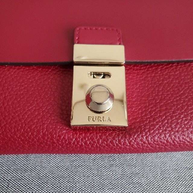 フルラ  FURLA  長財布 　赤 2