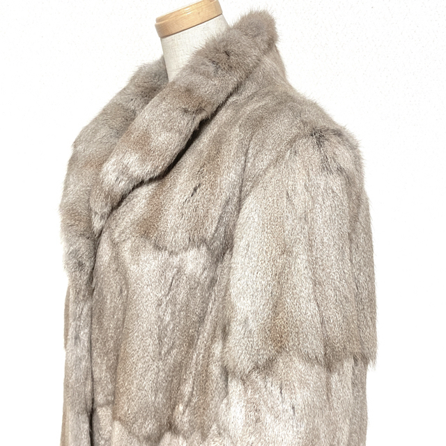 Na.13《❤️バレンタイン❤️》肉厚・暖か　たっぷりファーのロリス　毛皮コート