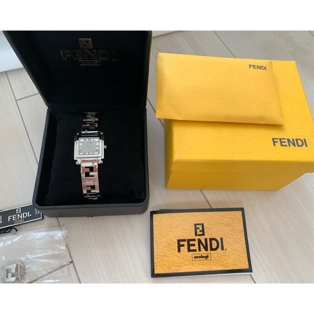 FENDI 腕時計☆レディース