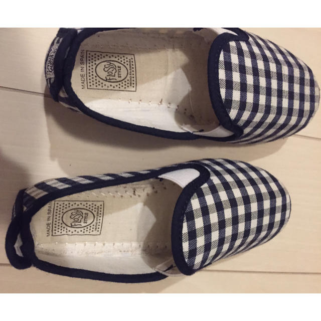 UNITED ARROWS(ユナイテッドアローズ)のギンガムチェック靴♡ キッズ/ベビー/マタニティのキッズ靴/シューズ(15cm~)(スリッポン)の商品写真