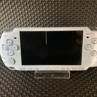 プレイステーションポータブル(PlayStation Portable)のプレイステーションポータブル（PSP-2000）(携帯用ゲーム機本体)