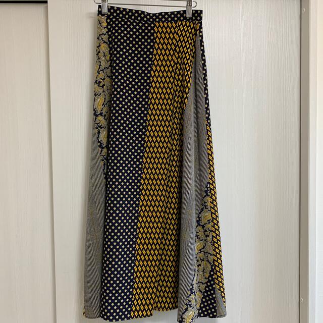 UNITED ARROWS(ユナイテッドアローズ)のUNITED ARROWS ロングスカート　イエロー レディースのスカート(ロングスカート)の商品写真
