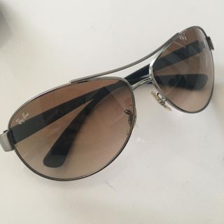 レイバン(Ray-Ban)のレイバン　サングラス　専用ケース付き(サングラス/メガネ)