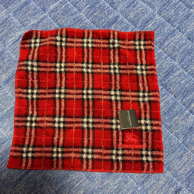 BURBERRY(バーバリー)の⭐️再値下げ⭐️新品⭐️バーバリー　タオルハンカチ　セット レディースのファッション小物(ハンカチ)の商品写真