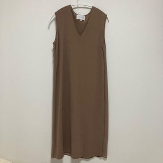 ベイジ(BEIGE,)のノースリーブ　ワンピース(ひざ丈ワンピース)